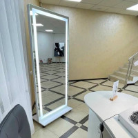 Дзеркало в Повний Зріст з LED-Підсвіткою: Майстерня Вашого Ідеального Образу
