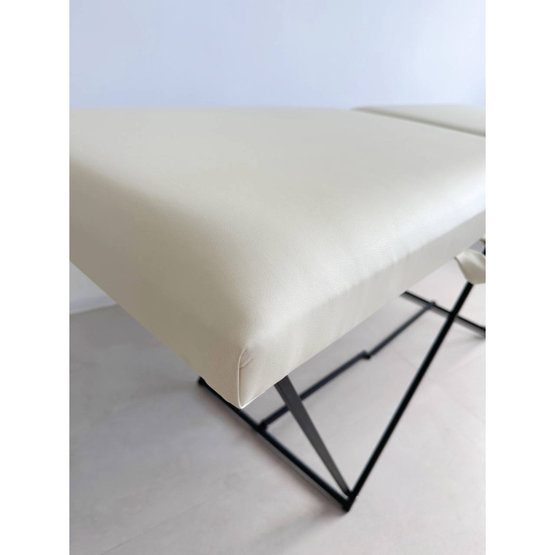 Кушетка косметологічна на металевому каркасі Pro Comfort – кремовий колір (розбірна)