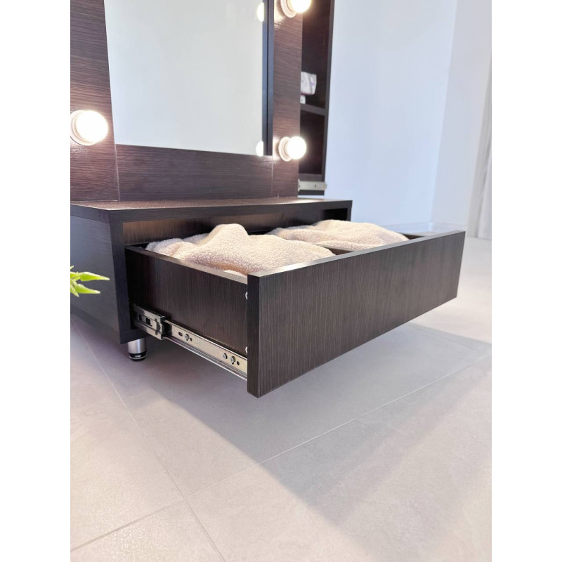 Елегантне Дзеркало в кольорі Горіх з Прихованим Зберіганням 